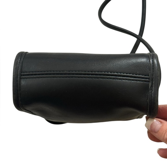 Coach Vintage 9956 Black Leather Small Flap Crossbody Bag - Picture 8 of 16